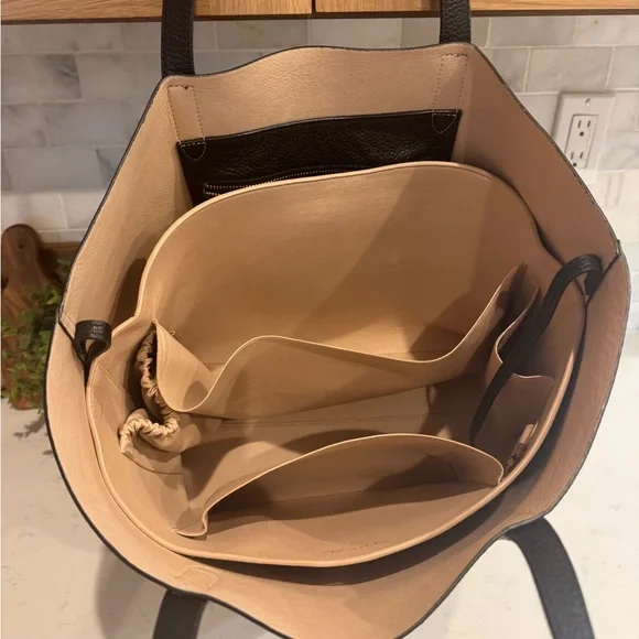 Like New Cuyana tote with insert - Picture 2 of 6